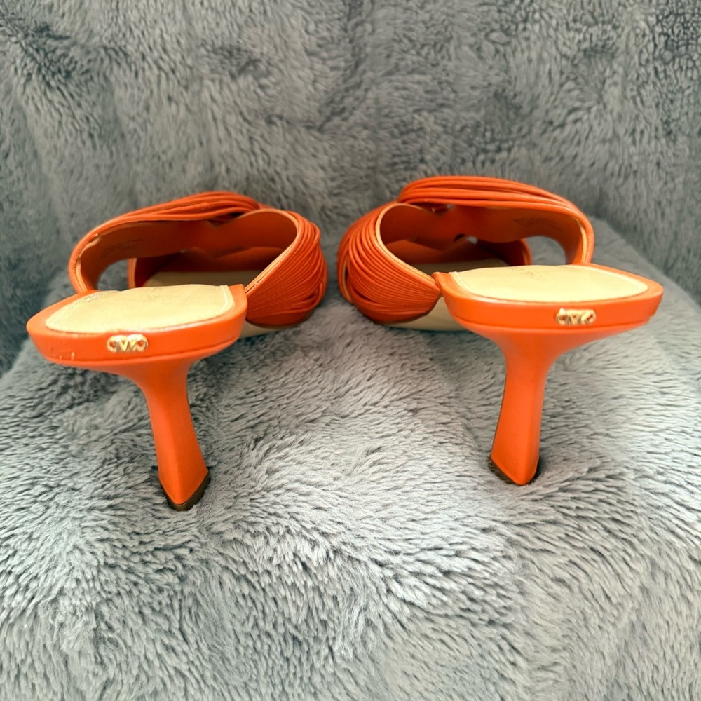 Michael Kors Orange Knotted Heels - Picture 7 of 8